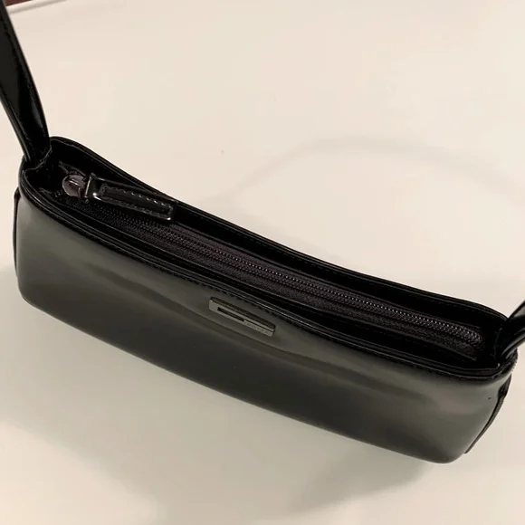 Guess Faux Black Leather Bag - Picture 4 of 5